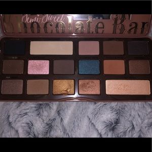 Too Faced Semi-Sweet Chocolate Bar Eyeshadow